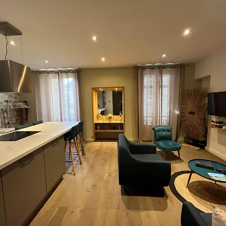 Le Spectaculaire Moderne Et Raffine, Idealement Situe A Deux Pas Du Palais Et Plages Apartment *