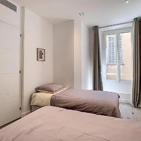 Apartment Le Spectaculaire Moderne Et Raffine, Idealement Situe A Deux Pas Du Palais Et Plages