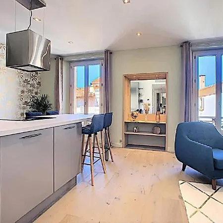 Le Spectaculaire Moderne Et Raffine, Idealement Situe A Deux Pas Du Palais Et Plages Apartment