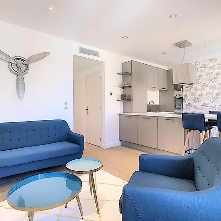 Le Spectaculaire Moderne Et Raffiné, Idéalement Situé à Deux Pas Du Palais Et Plages Appartement *