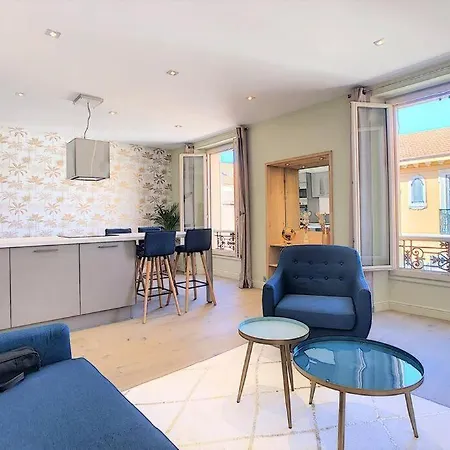 Appartement Le Spectaculaire Moderne Et Raffiné, Idéalement Situé à Deux Pas Du Palais Et Plages