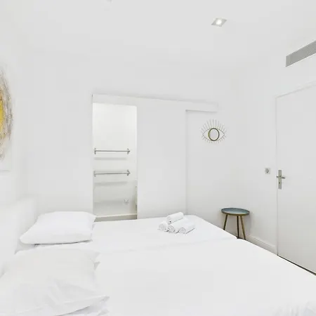 Le Spectaculaire Moderne Et Raffiné, Idéalement Situé à Deux Pas Du Palais Et Plages Appartement *